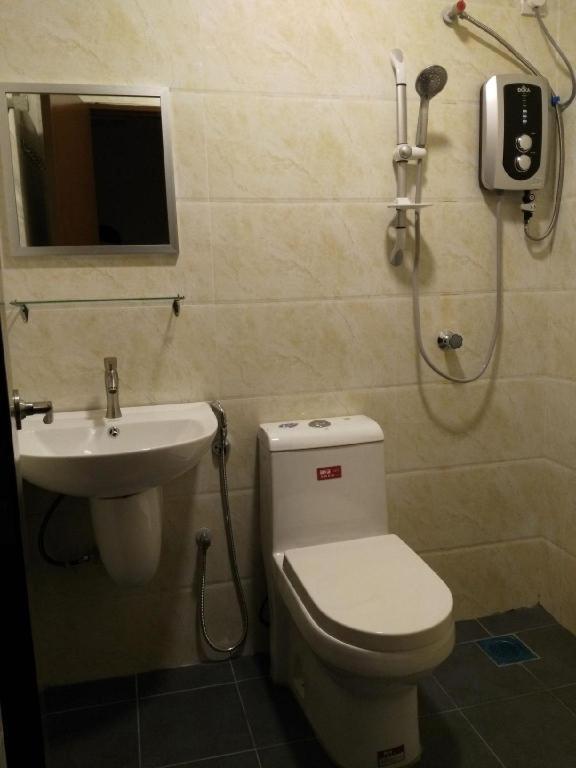 The Pines Hotel Kampung Kuala Terla Zewnętrze zdjęcie